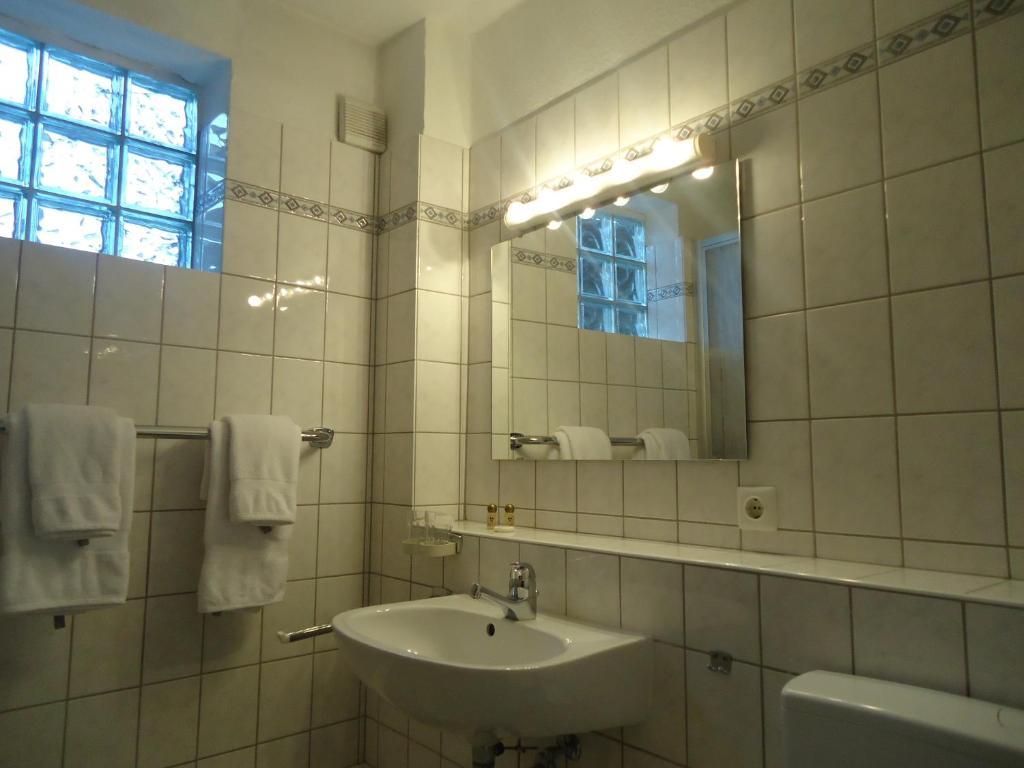 Hotel Burg-Stuben Mainz Rum bild